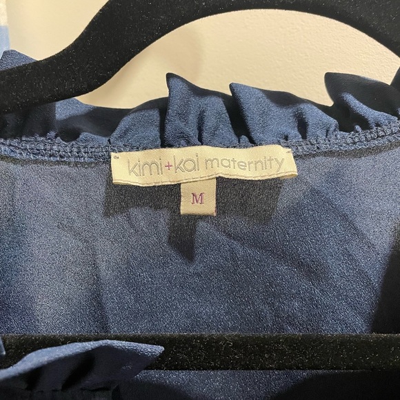 Karlena flutter sleeve belted maternity top in navy. - Picture 5 of 5